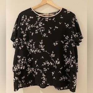 Vince Camuto Floral Print Flutter Sleeve Top Sz L